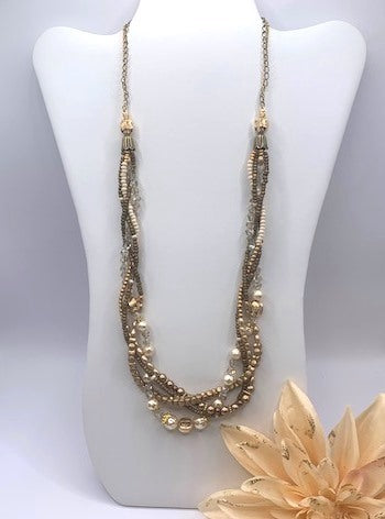 Achromatic 4-strand Necklace