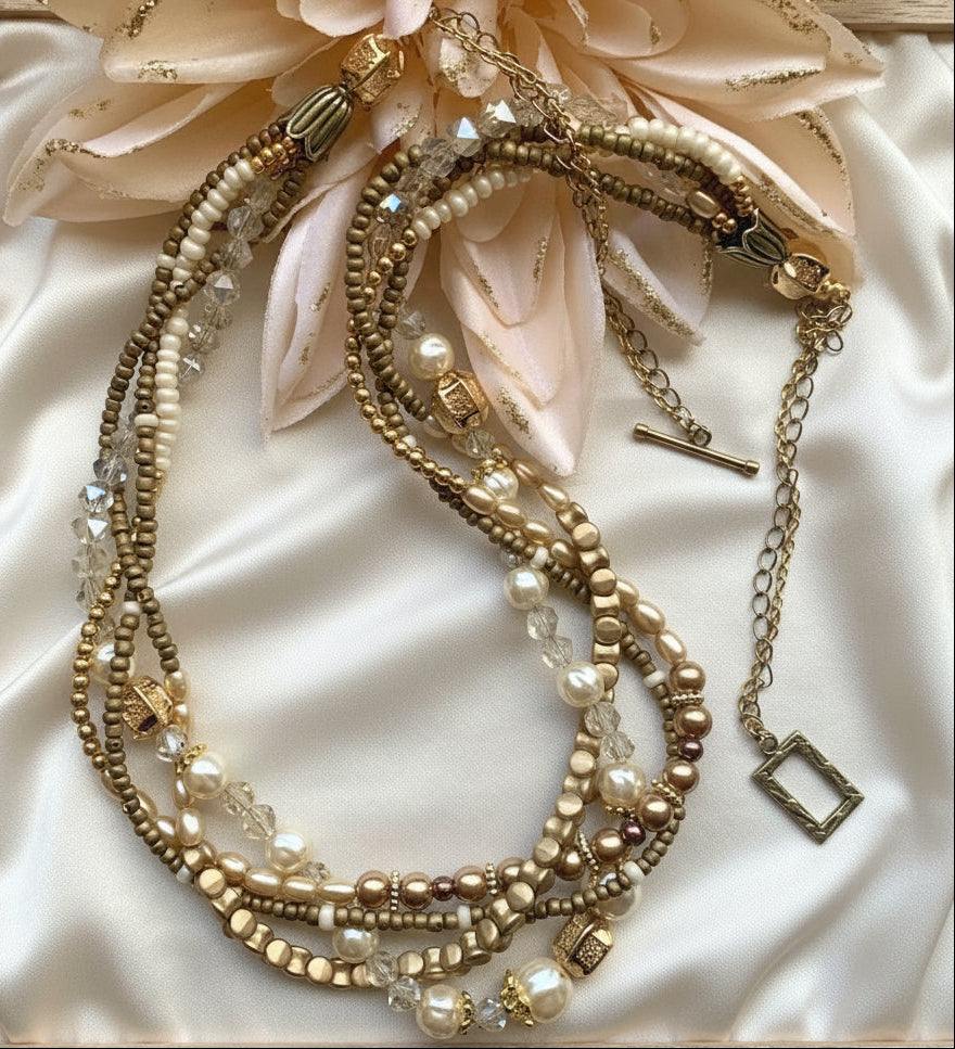 Achromatic Braided Necklace