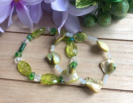 Green Nugget Stretch Bracelets