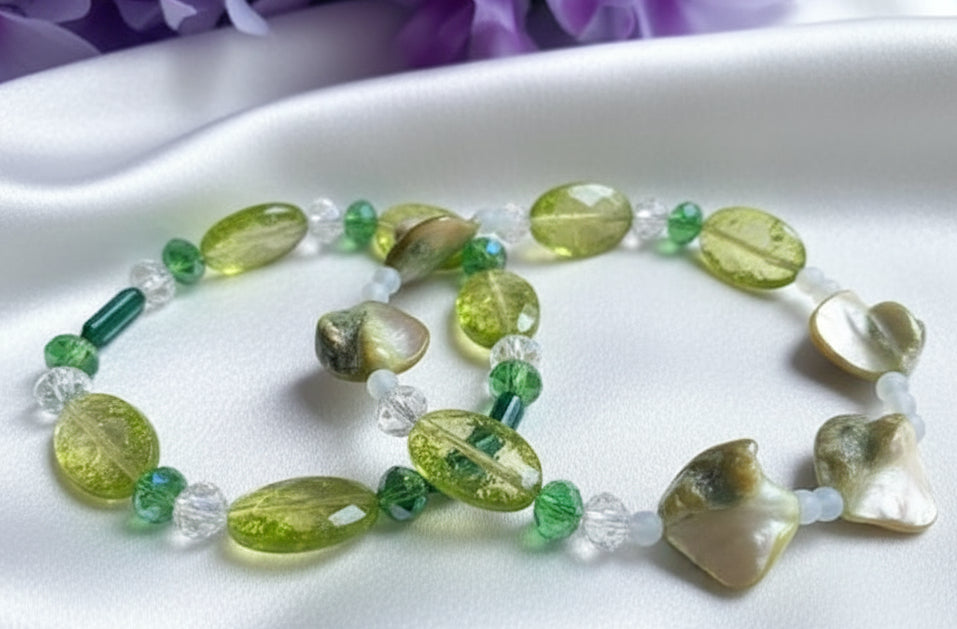 Green Nugget Stretch Bracelets