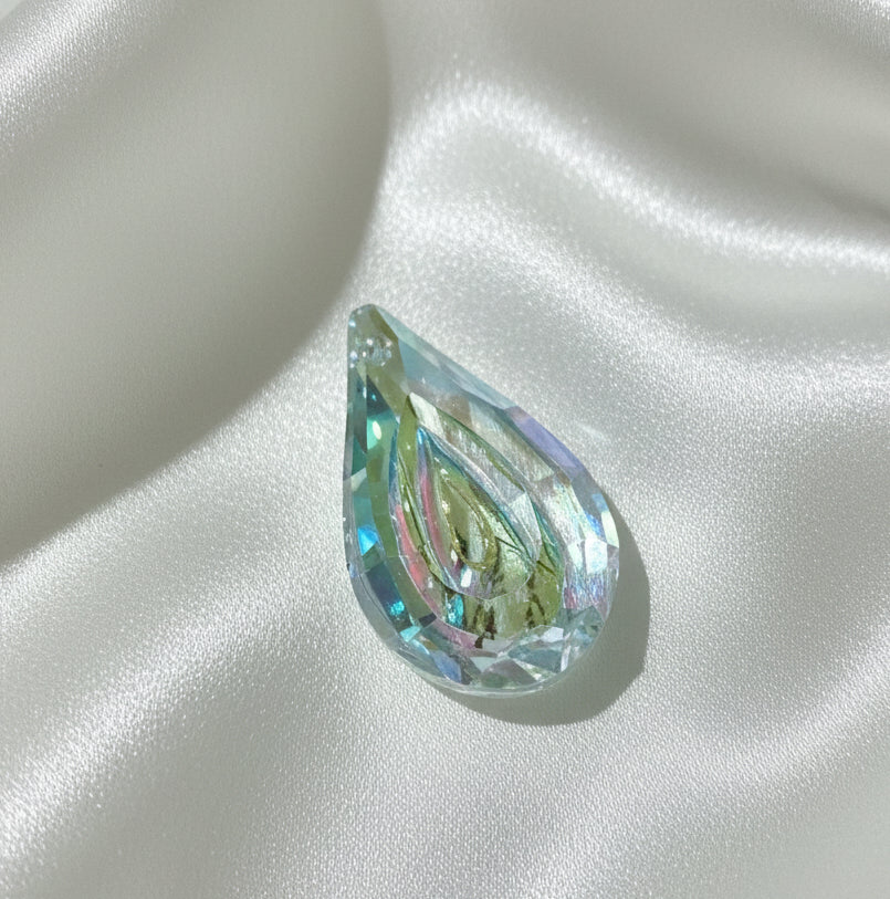 Prism, K-9 Crystal, Teardrop Nest 49mm