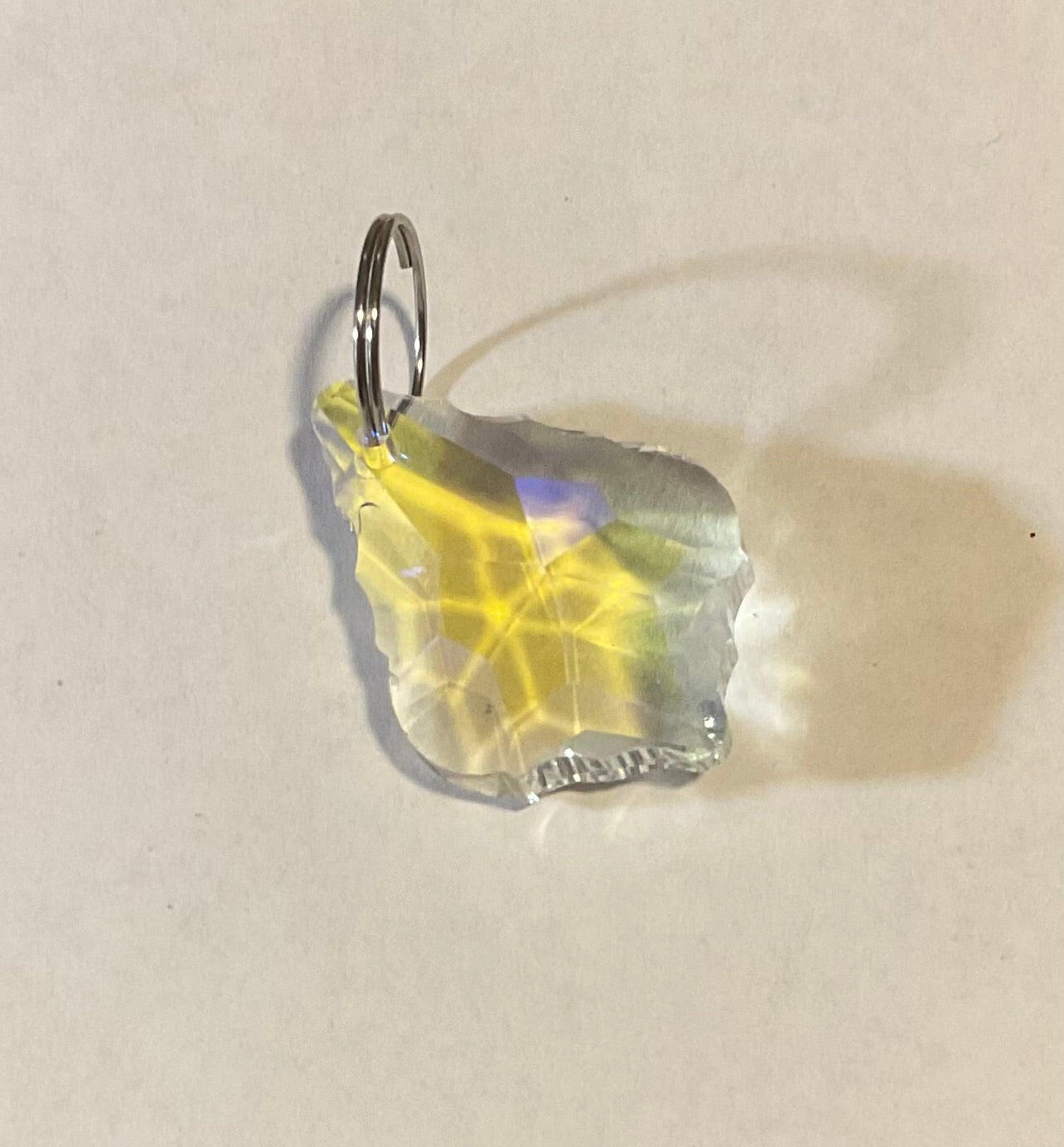 Teardrop Scallop Prism Rainbow AB 28mm