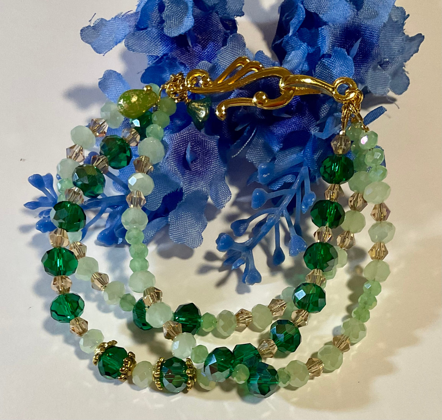 Emerald Whisper Triple-strand Bracelet Kit