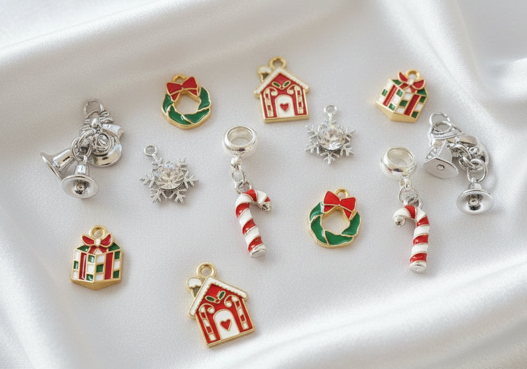 Holly Jolly Holiday Charms Variety