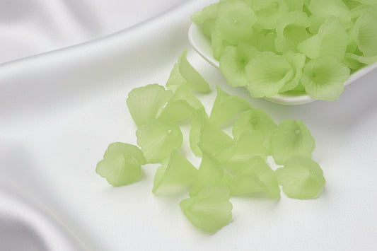 Acrylic Trumpet Flowers Lime 20mm