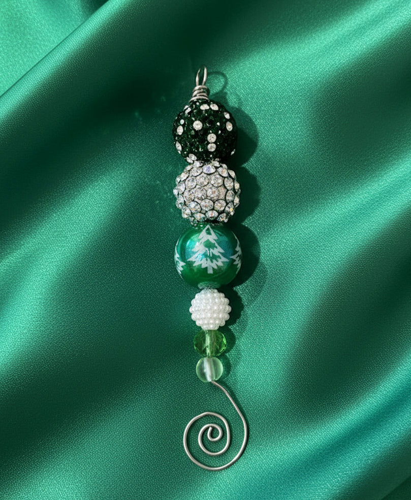 Holly Sparkle Icicle Ornament Kit