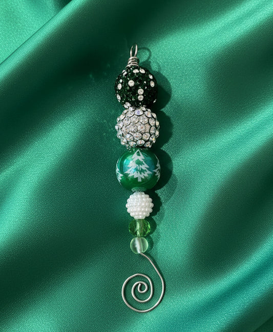 Holly Sparkle Icicle Ornament Kit